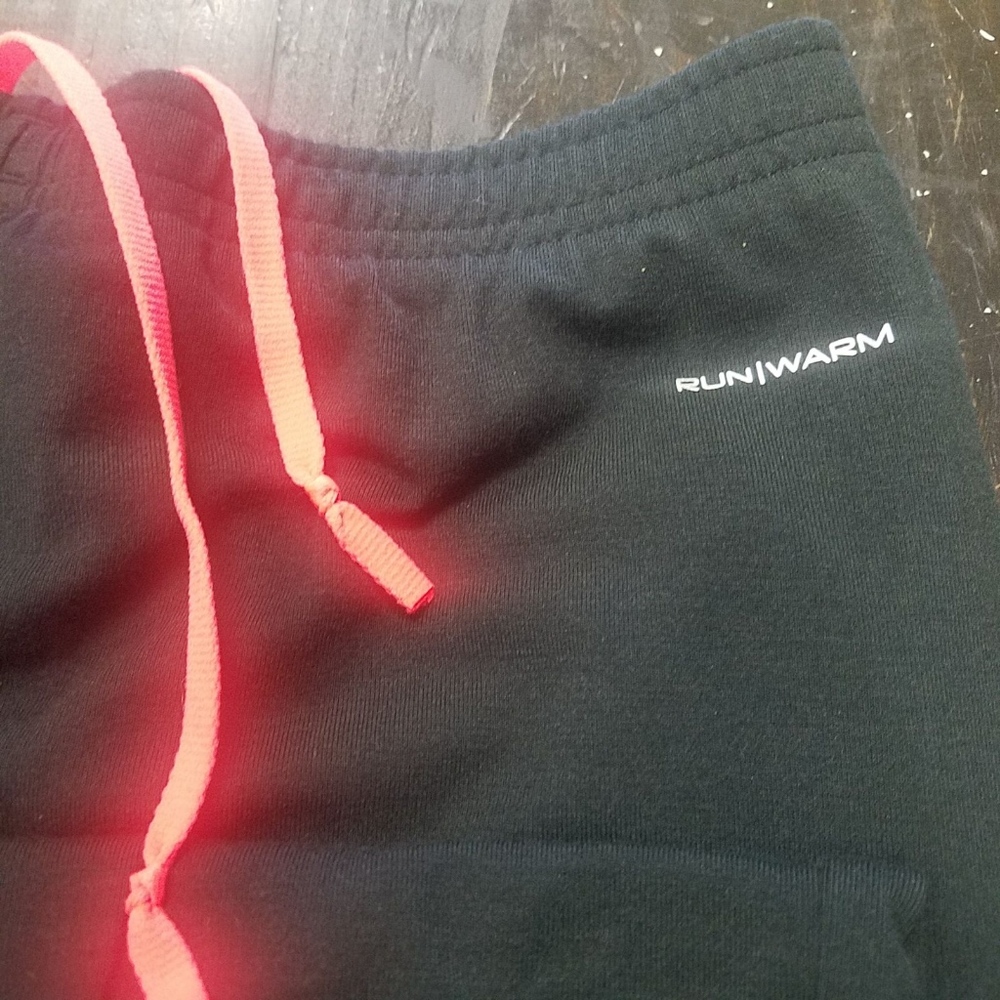 NWT SAUCONY WOMENS BOSTON RUNNING PANTS BLACK